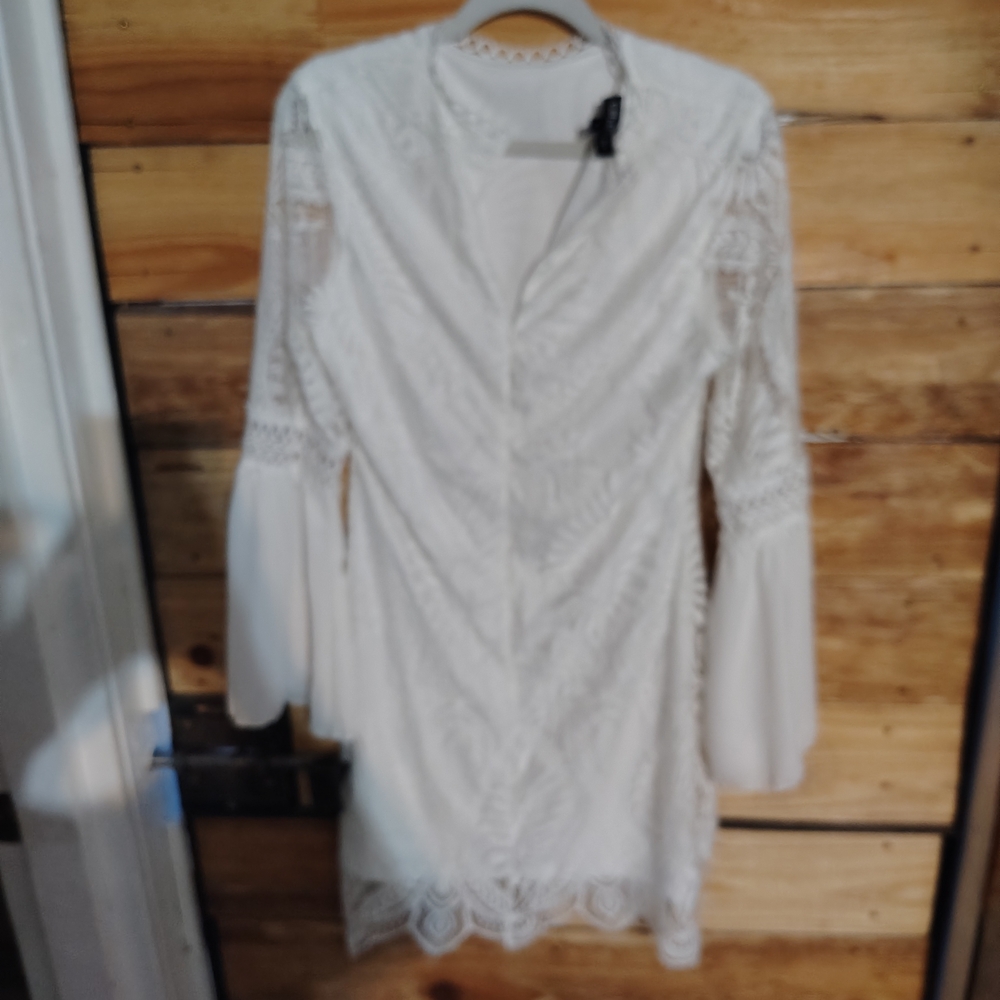 Elegant White Lace Dress